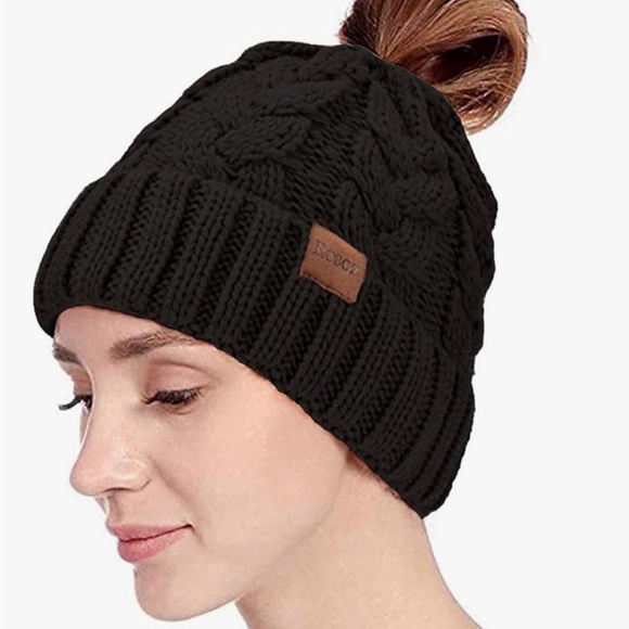 Rosoz Accessories - Women’s Ponytail Knitted Beanie